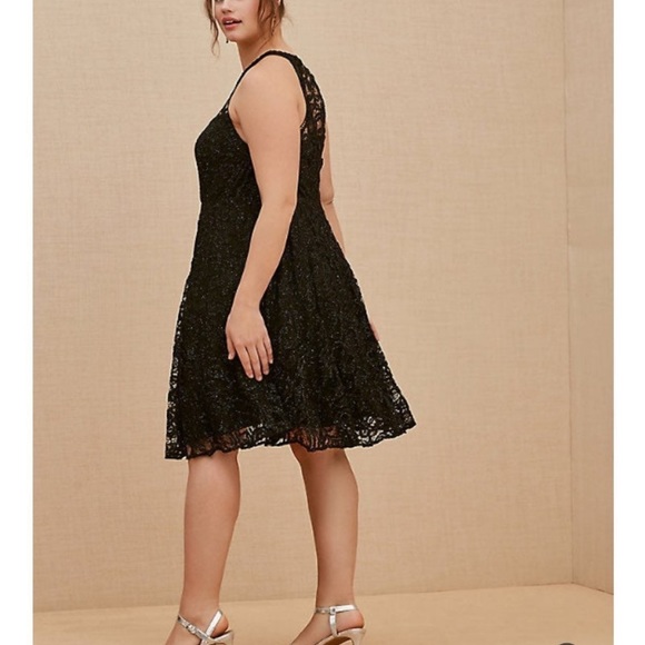 Torrid dress size 1 16/18 shimmer skater - Picture 4 of 9